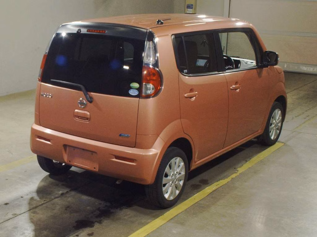 NISSAN MOCO