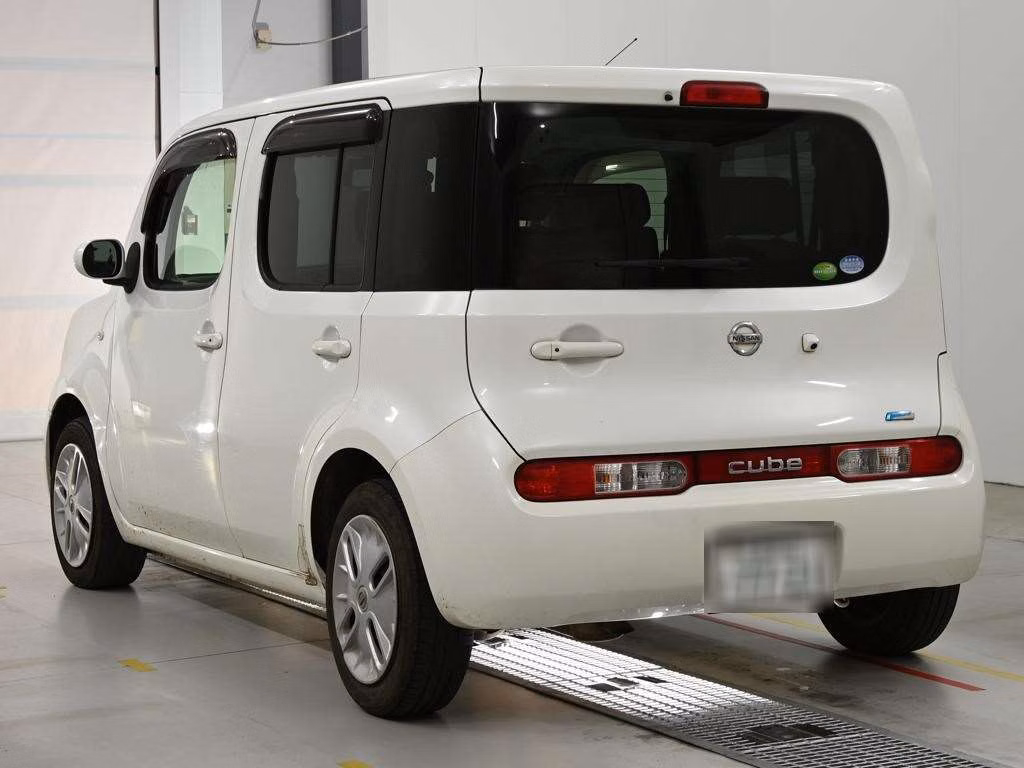 NISSAN CUBE