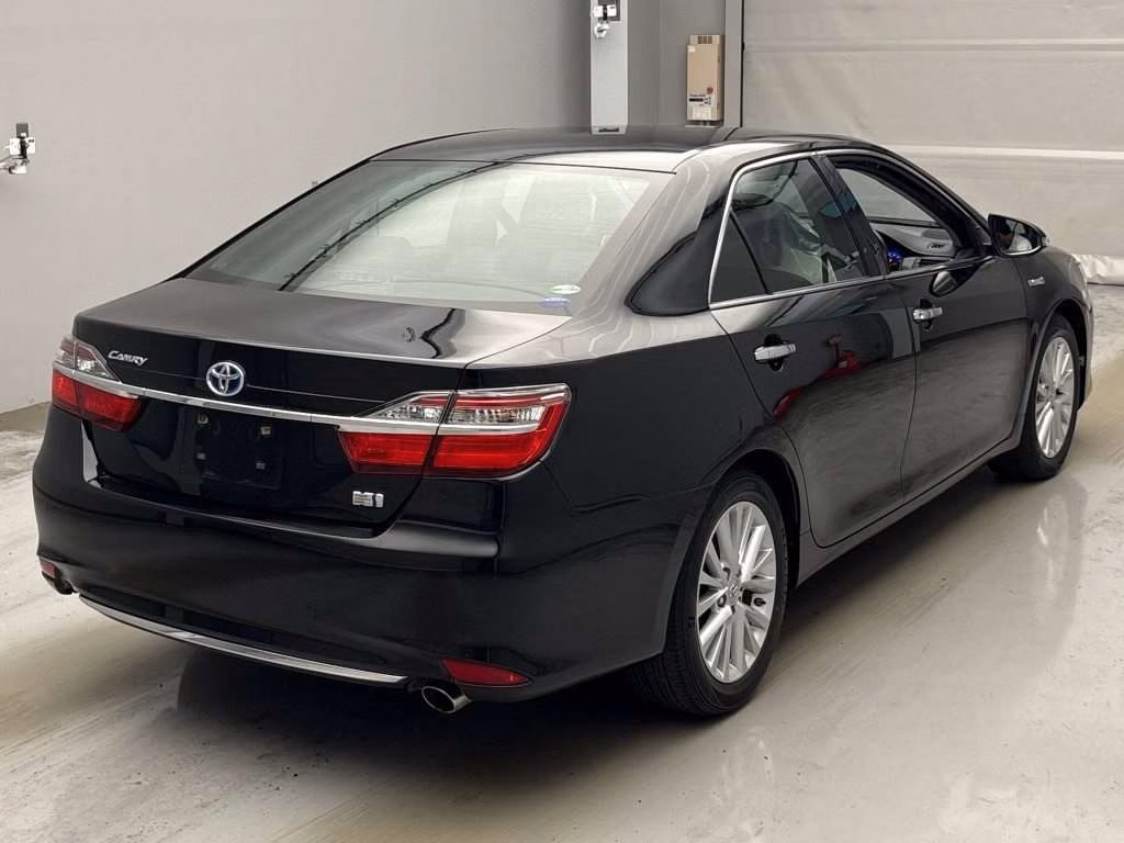 TOYOTA CAMRY