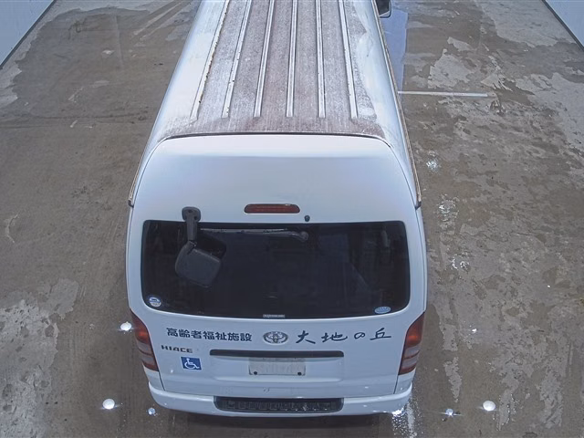 TOYOTA REGIUS ACE