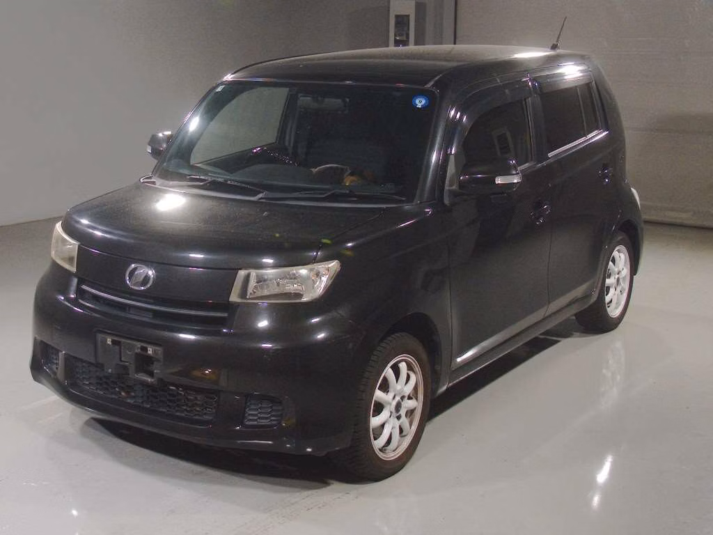 TOYOTA BB