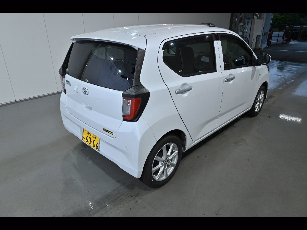 TOYOTA PIXIS EPOCH