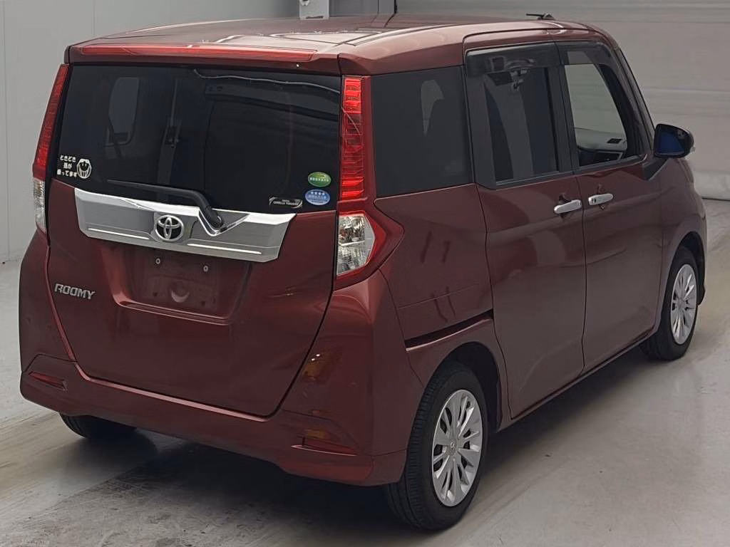 TOYOTA ROOMY