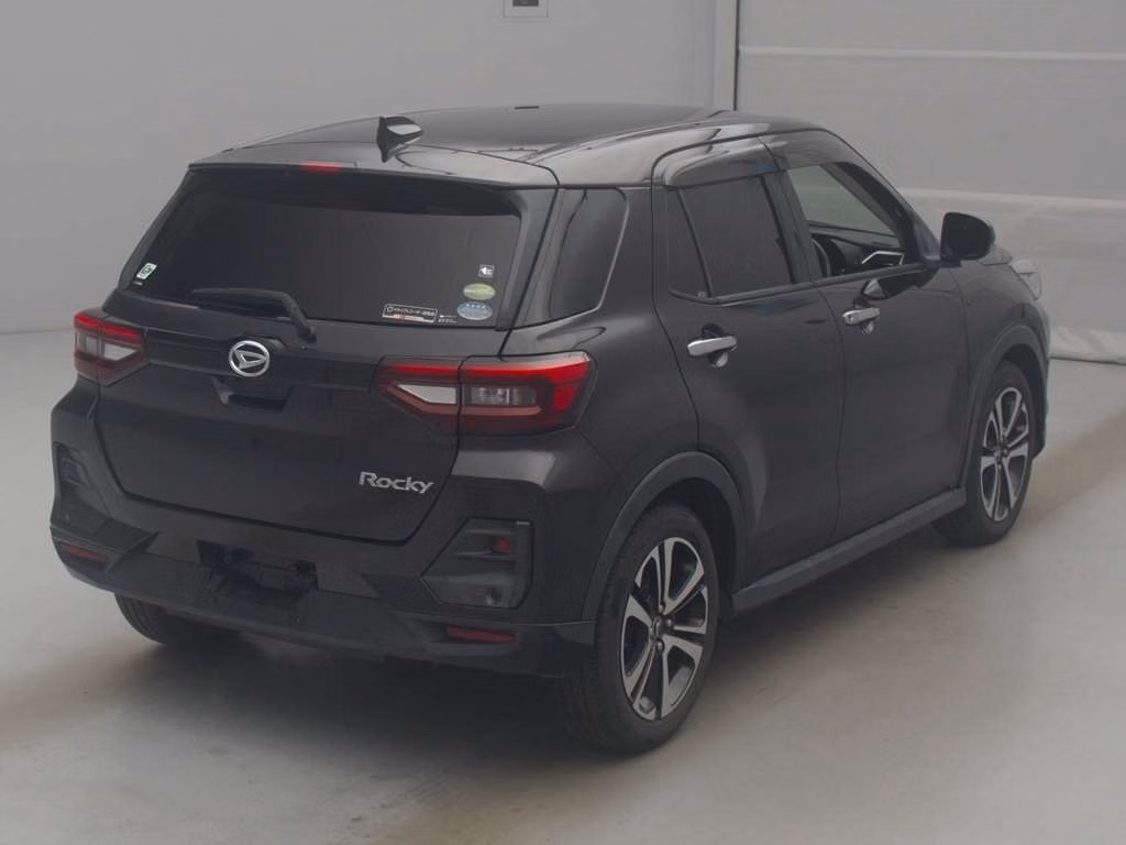 DAIHATSU ROCKY