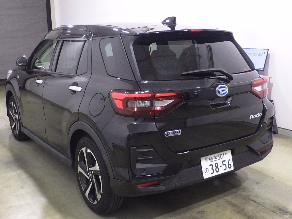 DAIHATSU ROCKY