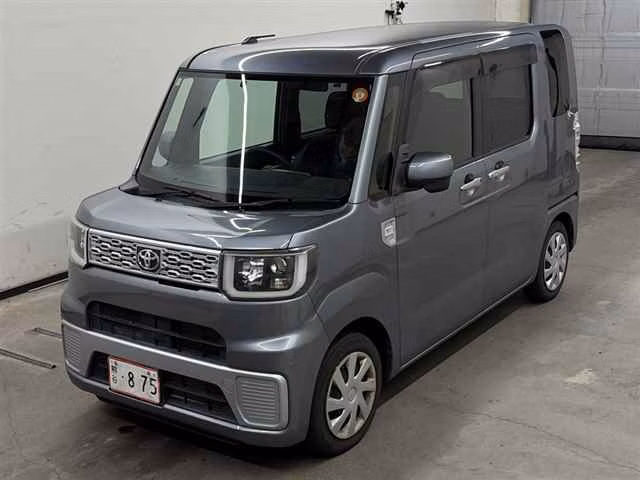 TOYOTA PIXIS MEGA