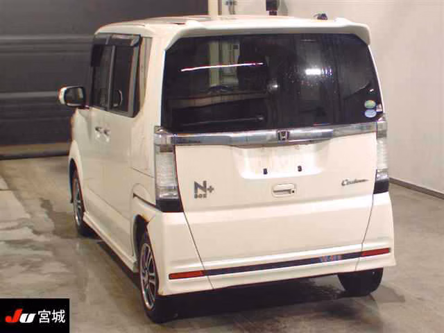 HONDA N-BOX+