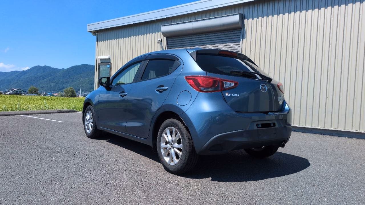 MAZDA DEMIO
