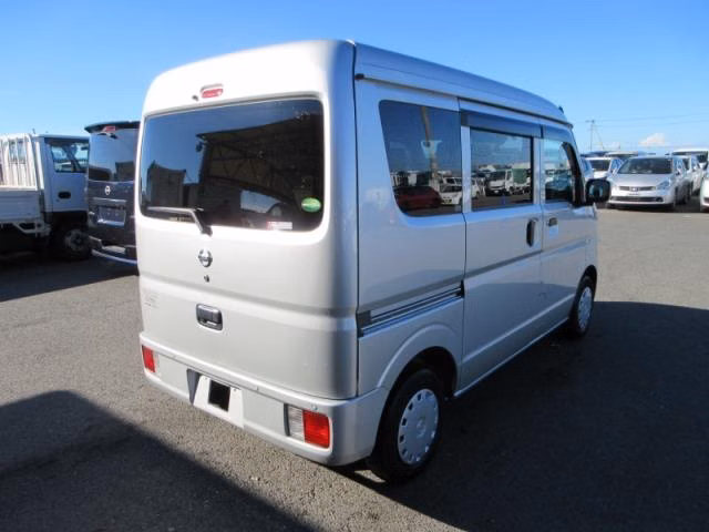 NISSAN NV100 CLIPPER