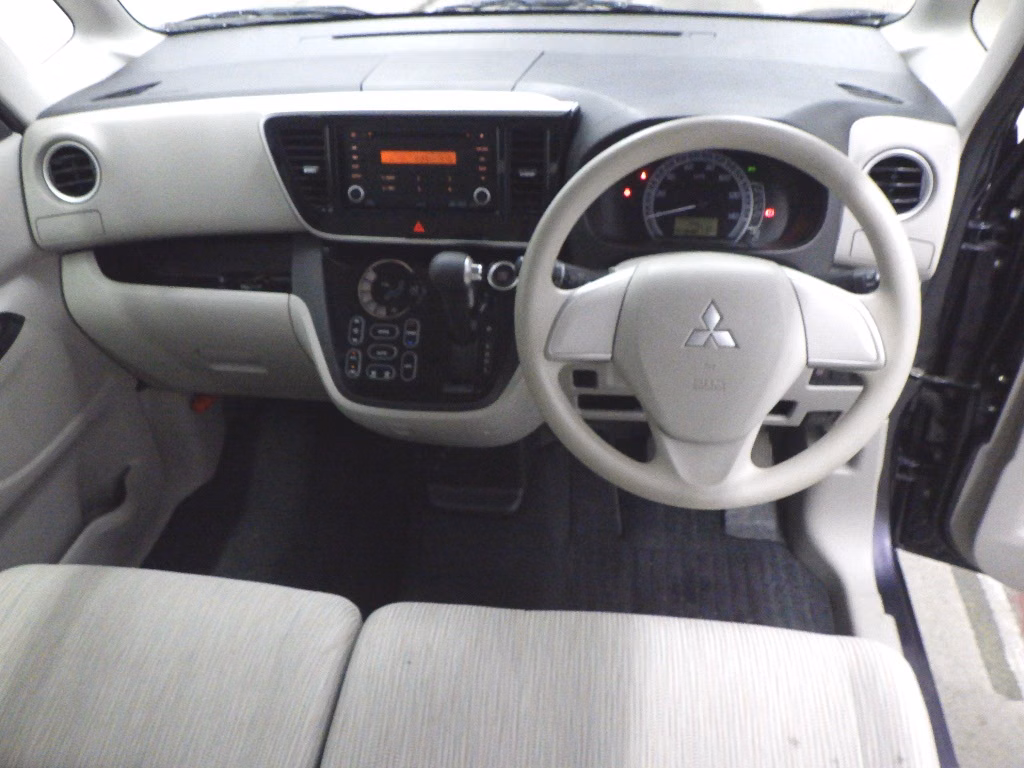 MITSUBISHI EK SPACE