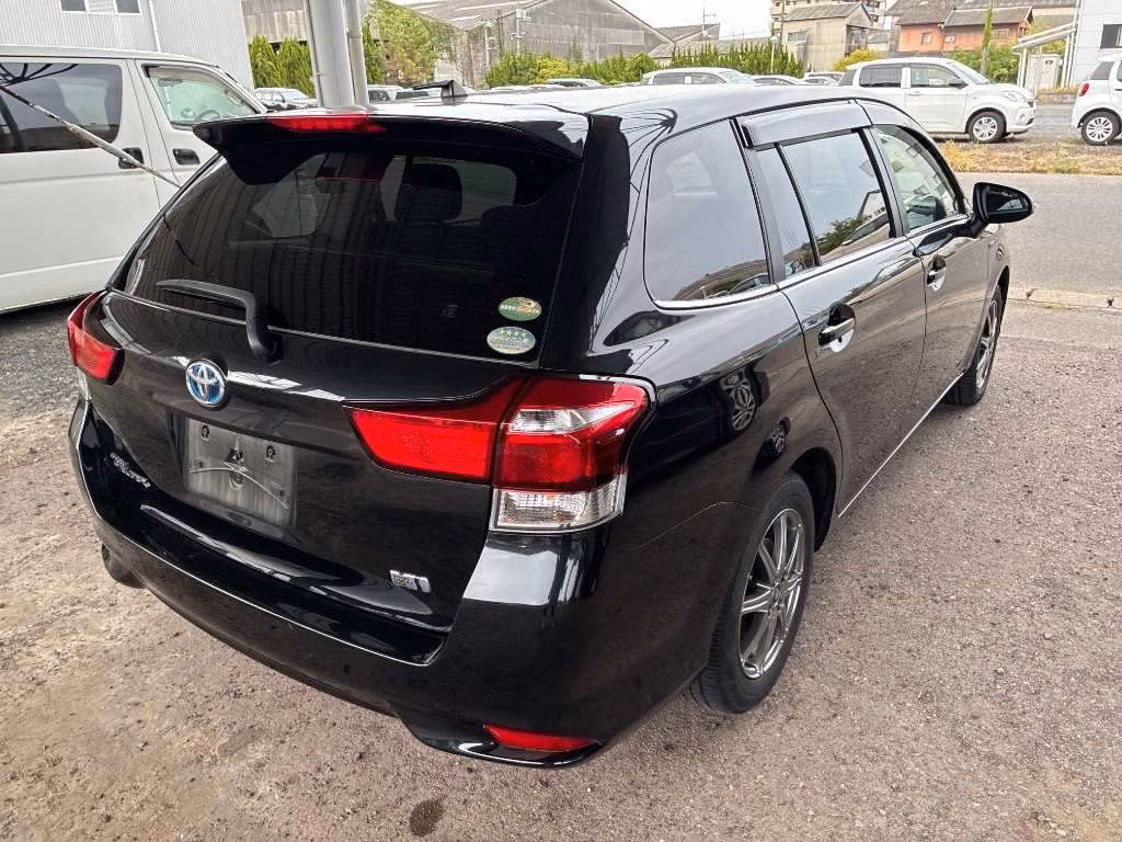 TOYOTA COROLLA FIELDER