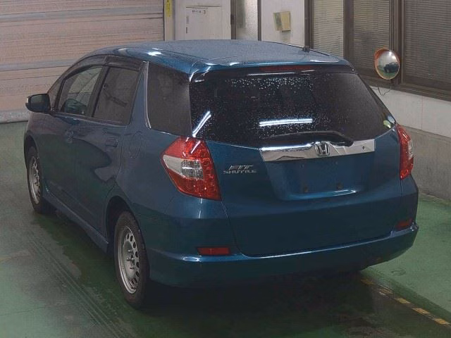 HONDA FIT SHUTTLE