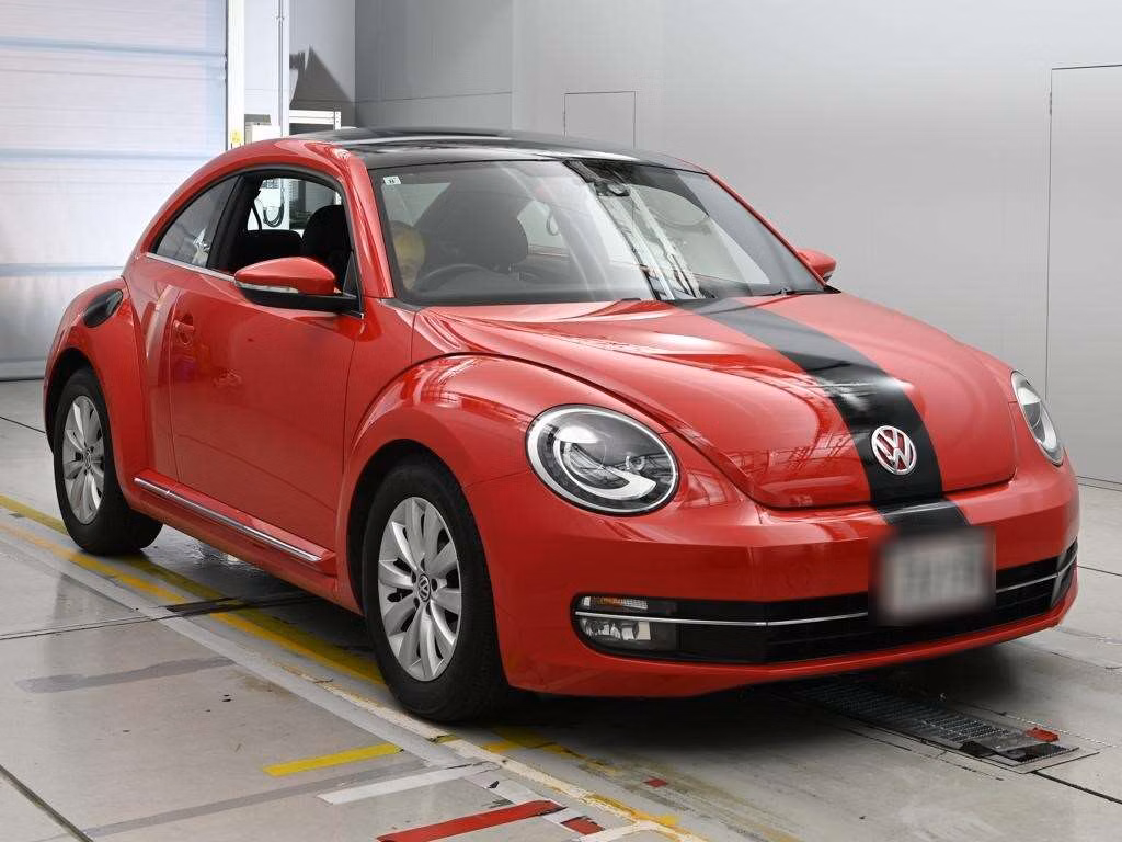 VOLKSWAGEN BEETLE