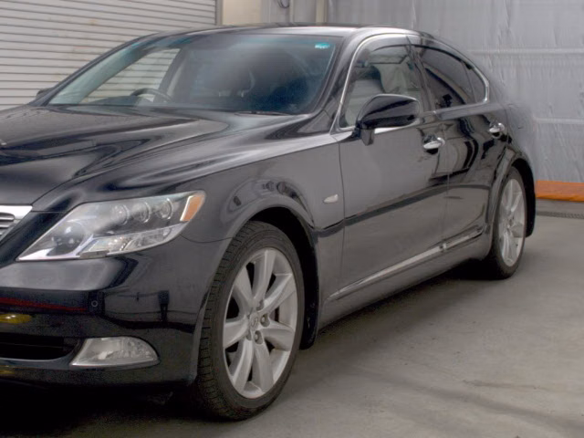 LEXUS LS600H