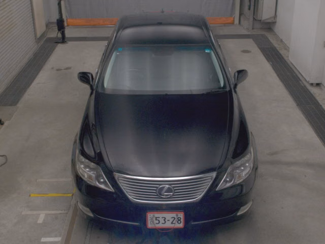 LEXUS LS600H