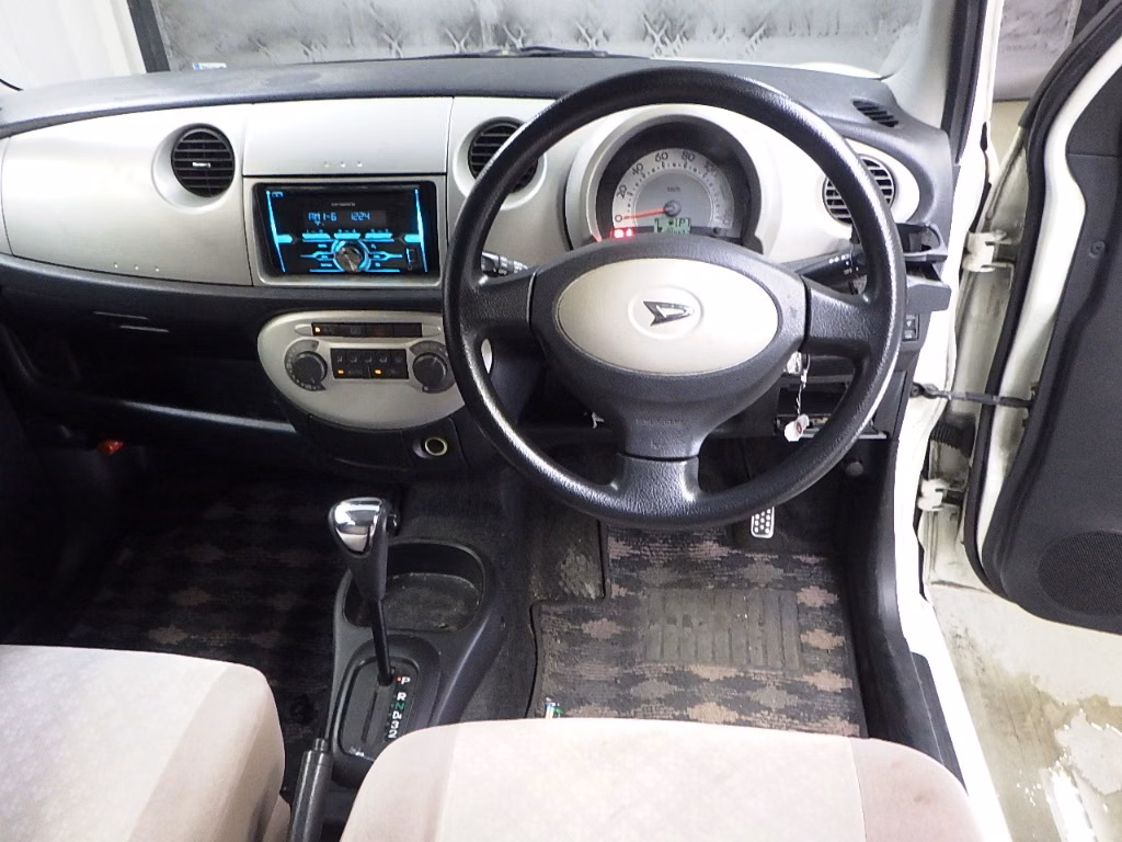 DAIHATSU MIRA GINO