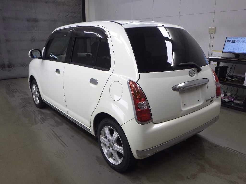 DAIHATSU MIRA GINO