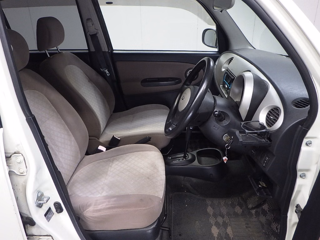 DAIHATSU MIRA GINO