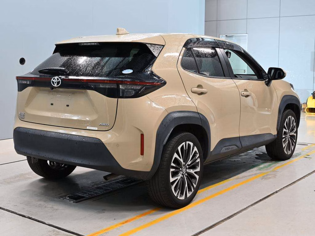 TOYOTA YARIS CROSS