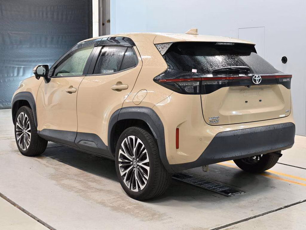 TOYOTA YARIS CROSS