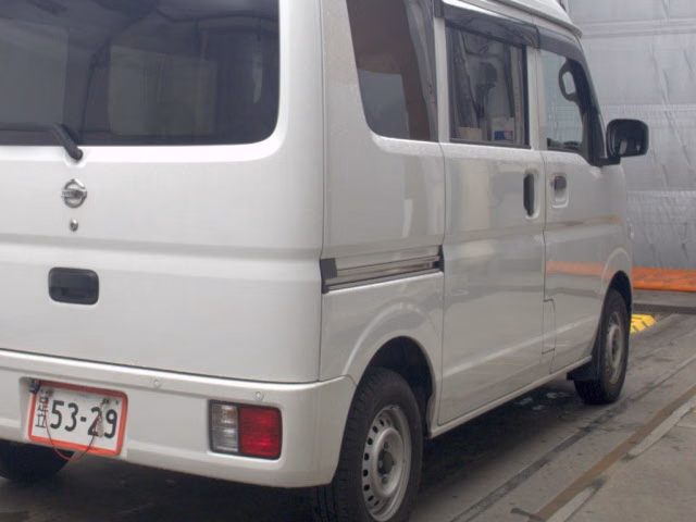 NISSAN NV100 CLIPPER