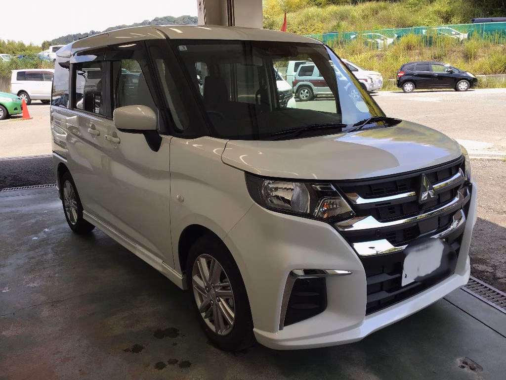 MITSUBISHI DELICA D:2