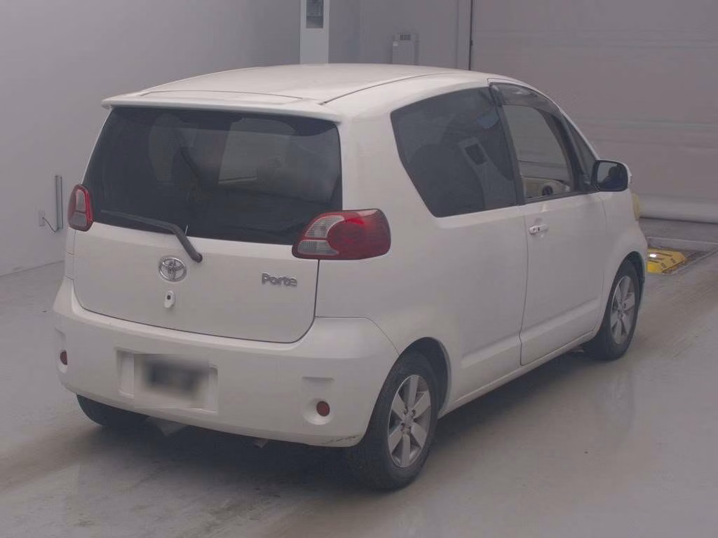 TOYOTA PORTE