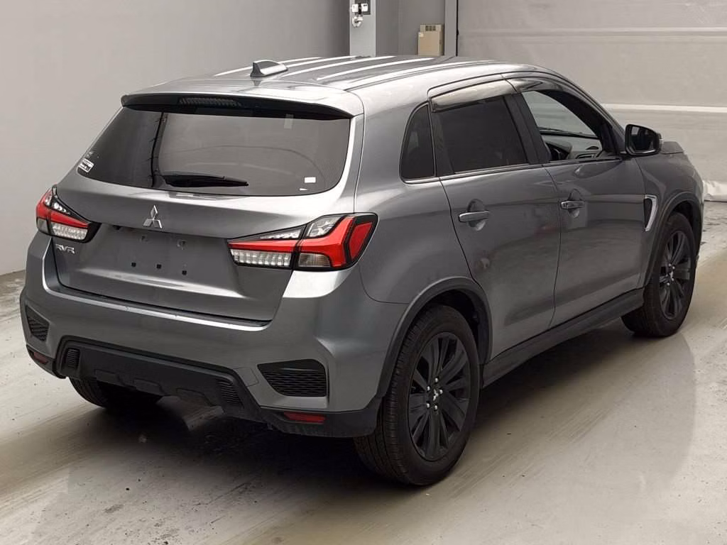 MITSUBISHI RVR