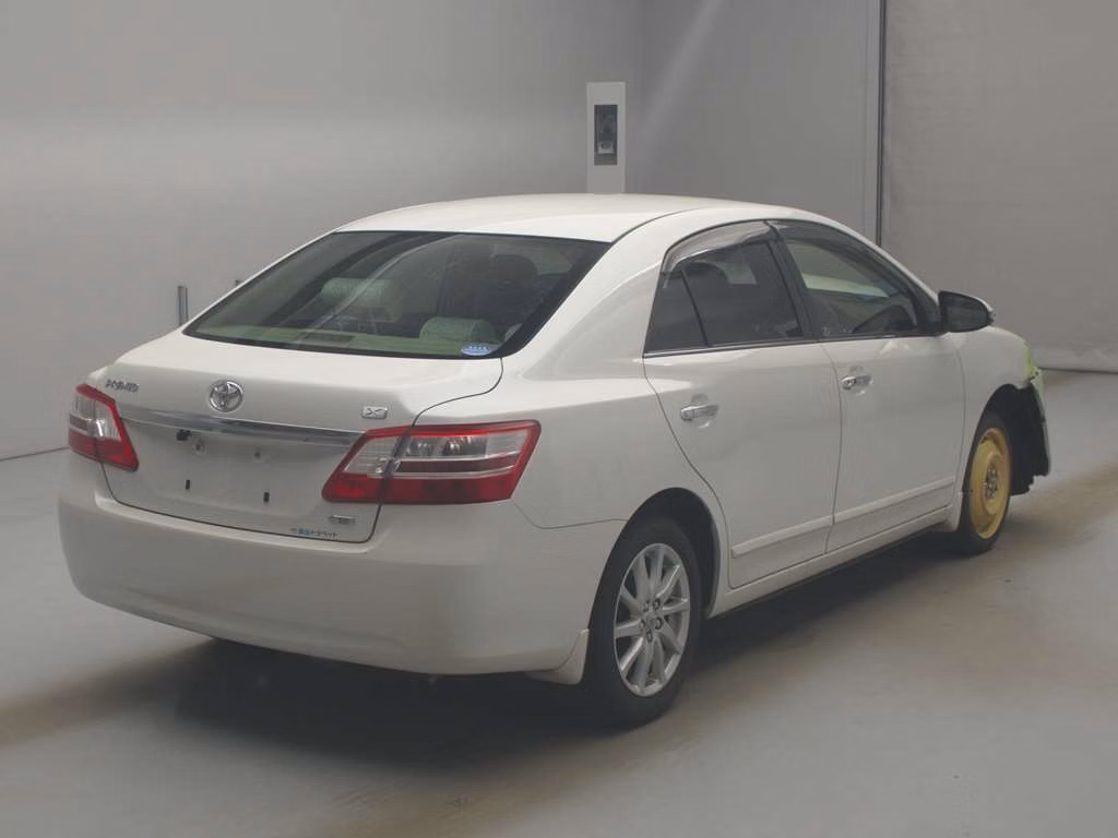 TOYOTA PREMIO