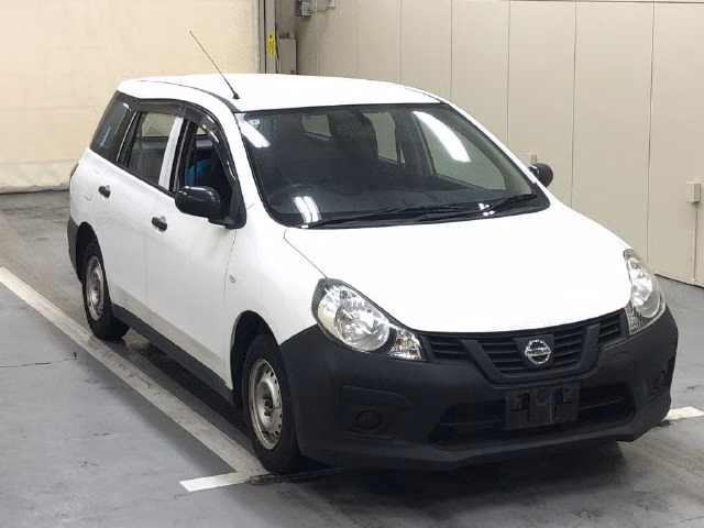 Nissan AD