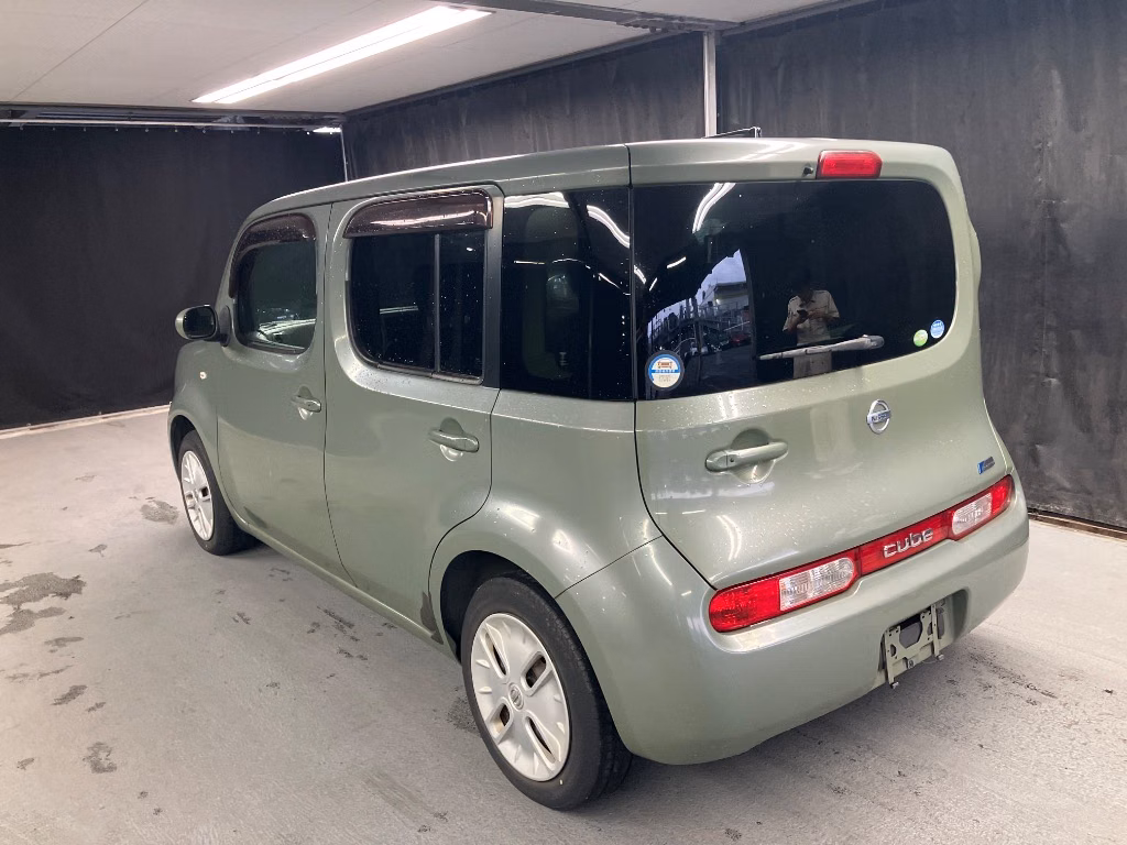 NISSAN CUBE