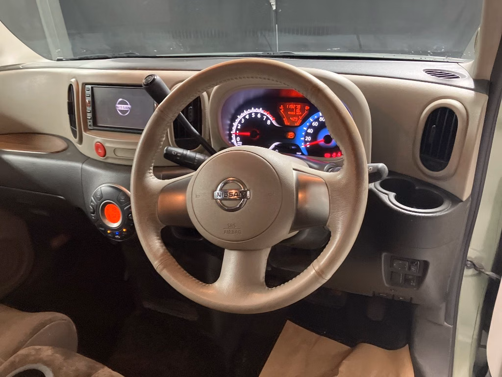 NISSAN CUBE