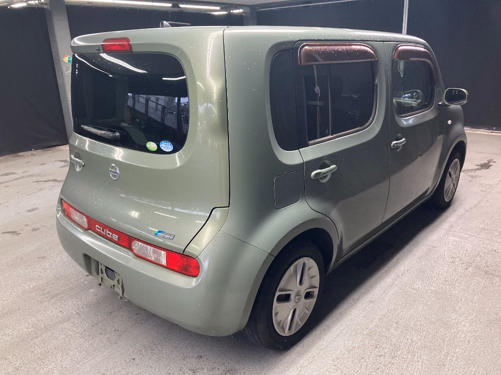 NISSAN CUBE