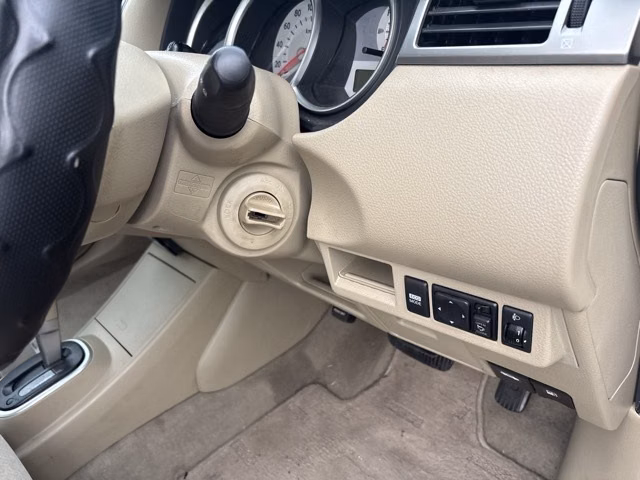 NISSAN TIIDA LATIO