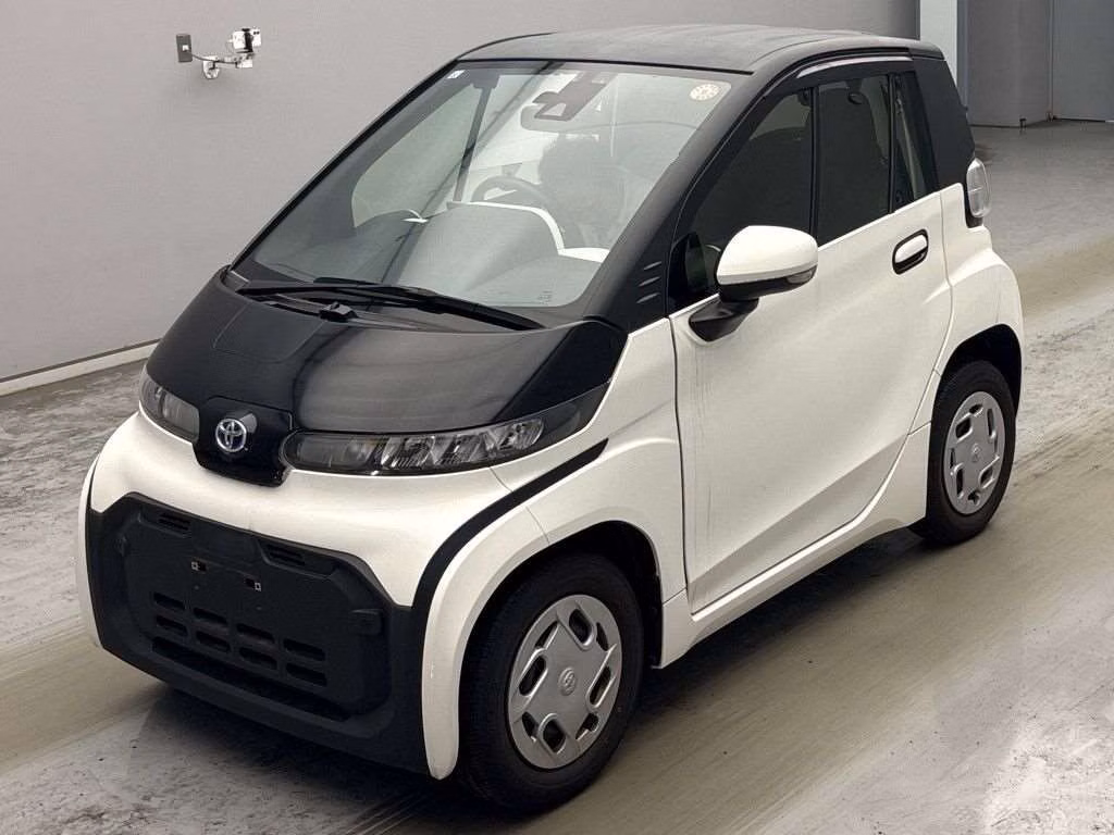 TOYOTA C+POD