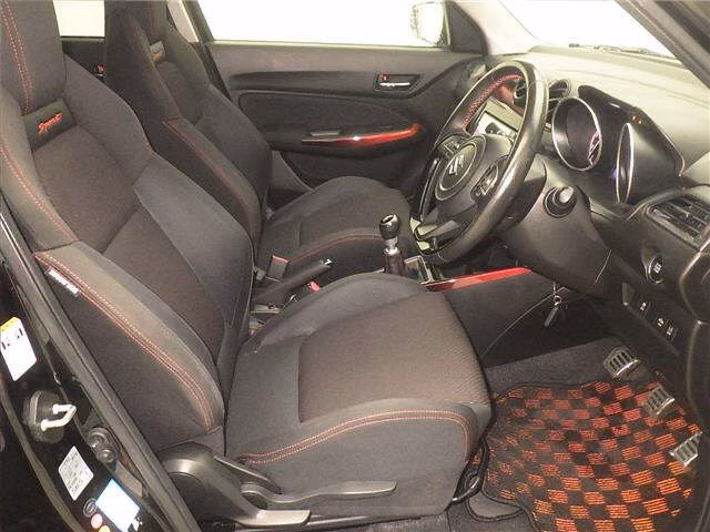SUZUKI SWIFT