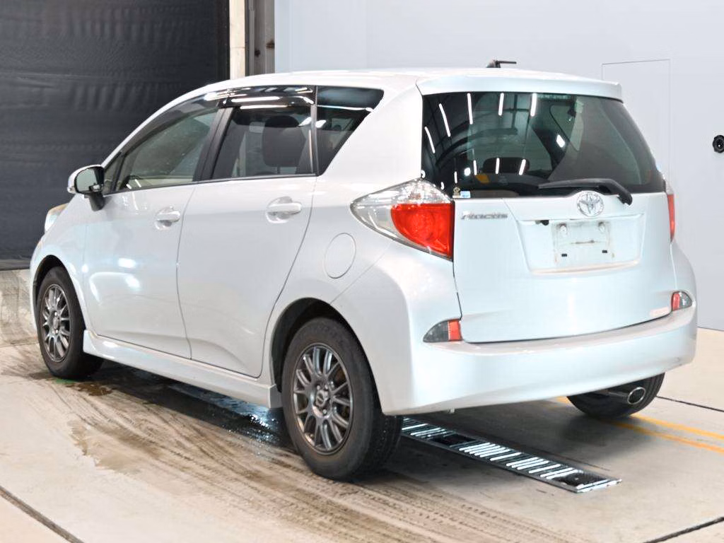 TOYOTA RACTIS
