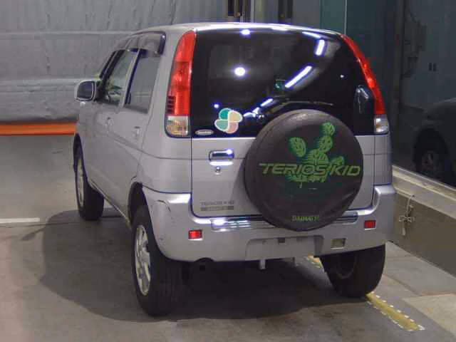 DAIHATSU TERIOS KID