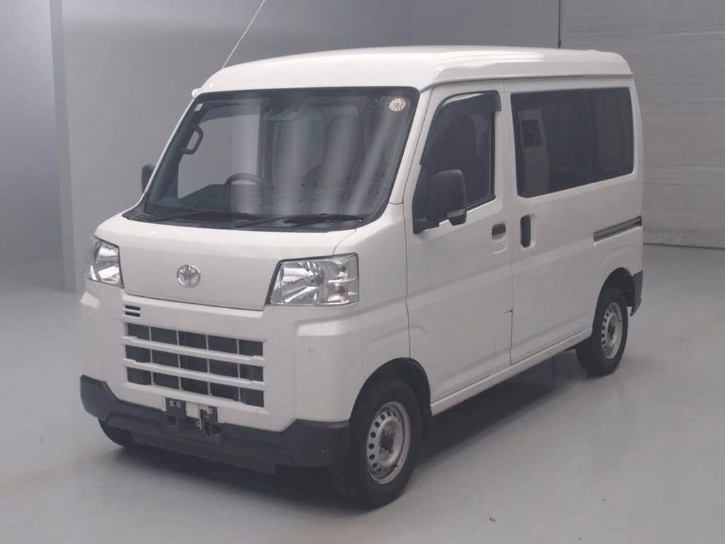 TOYOTA PIXIS VAN