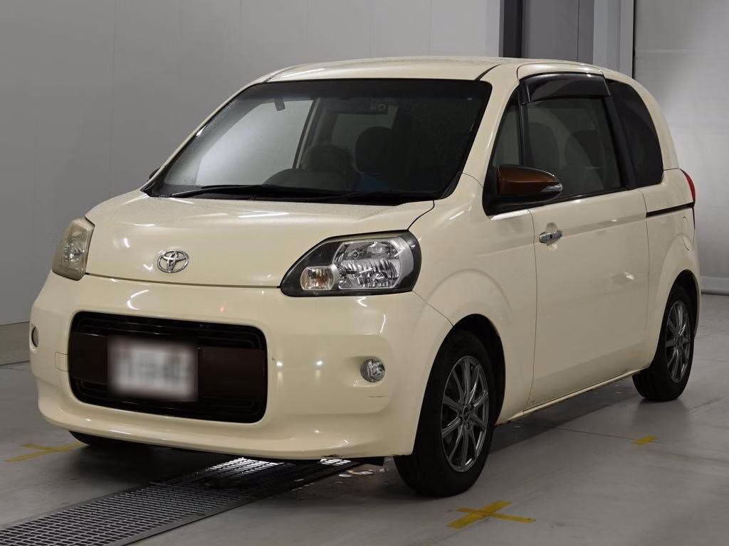 TOYOTA PORTE