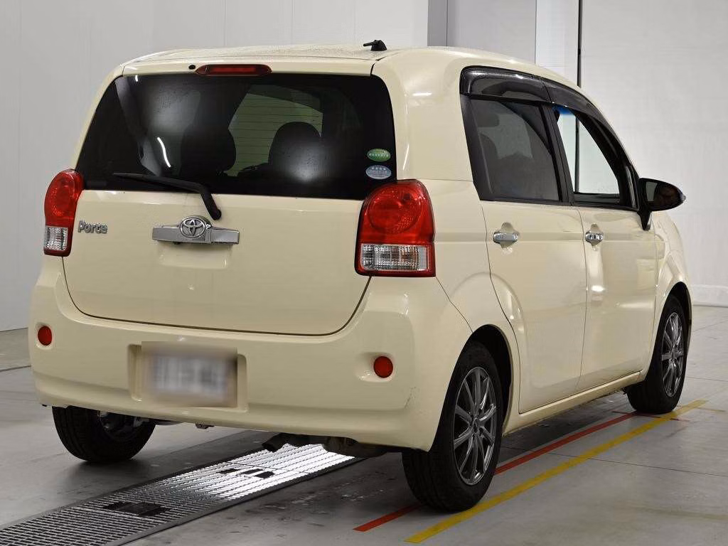 TOYOTA PORTE