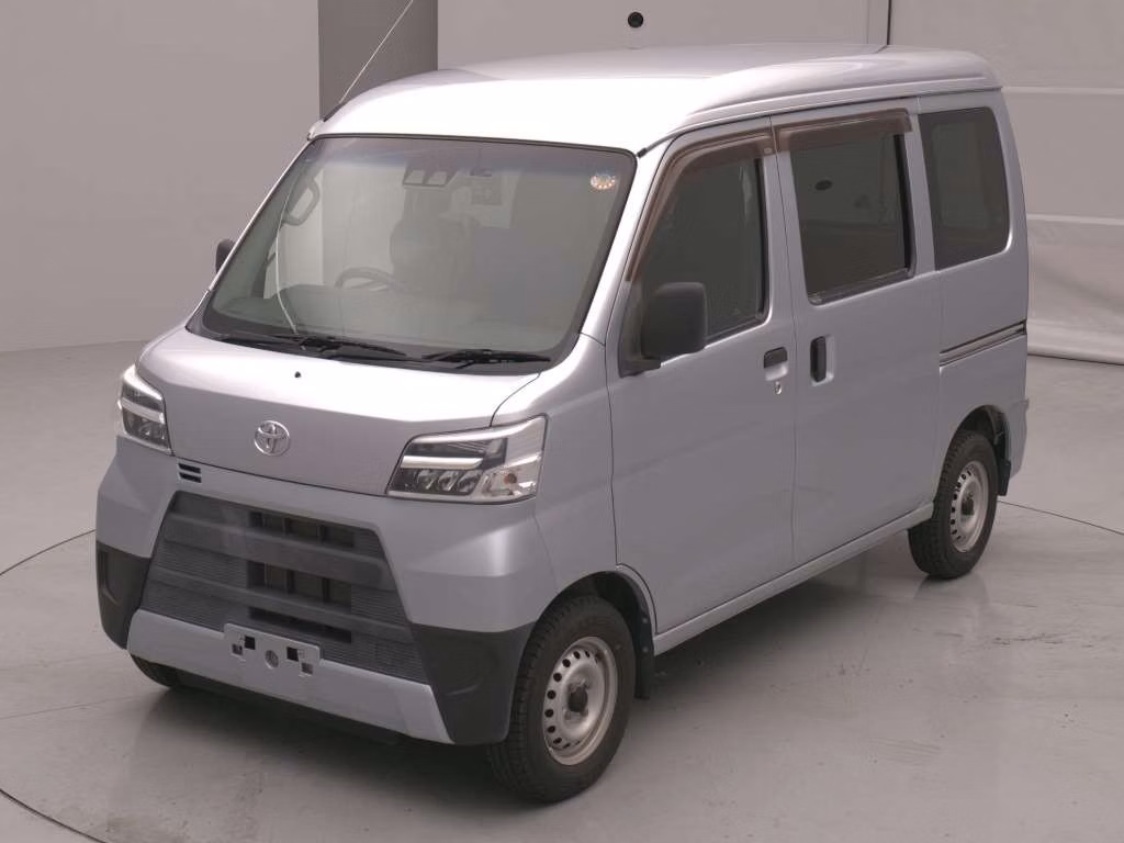 TOYOTA PIXIS VAN