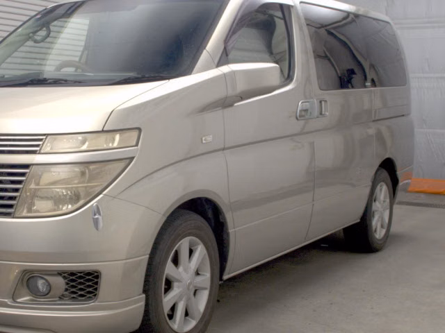 NISSAN ELGRAND