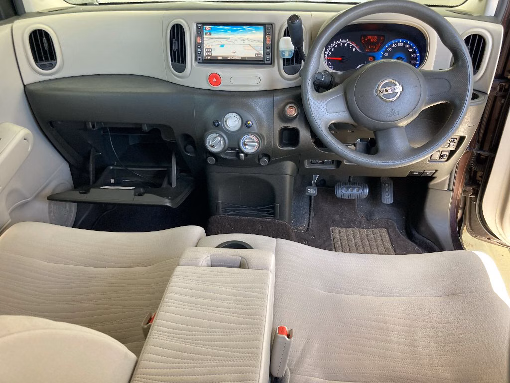 NISSAN CUBE