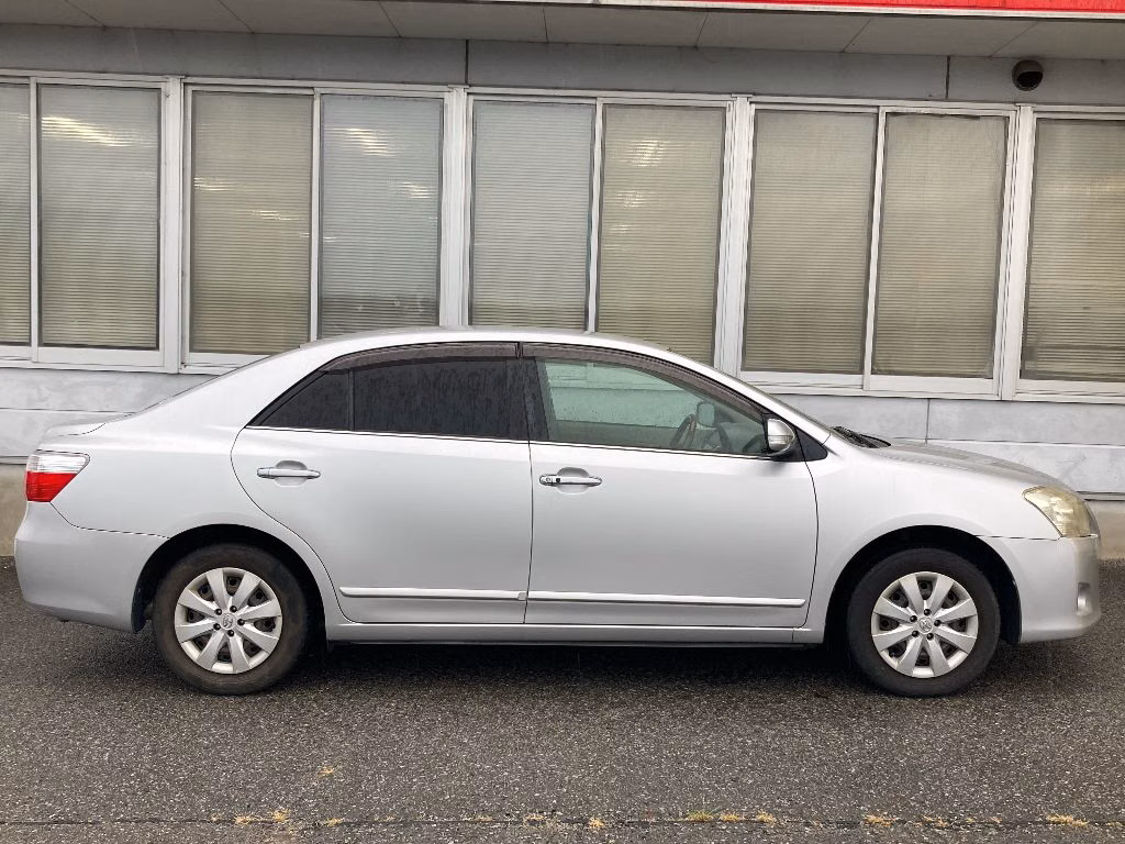 TOYOTA PREMIO