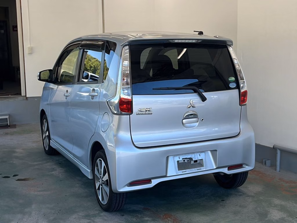 MITSUBISHI EK CUSTOM