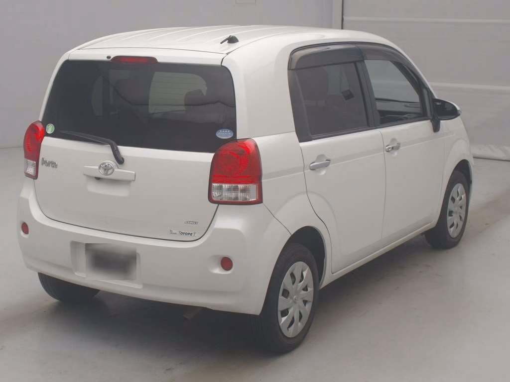 TOYOTA PORTE