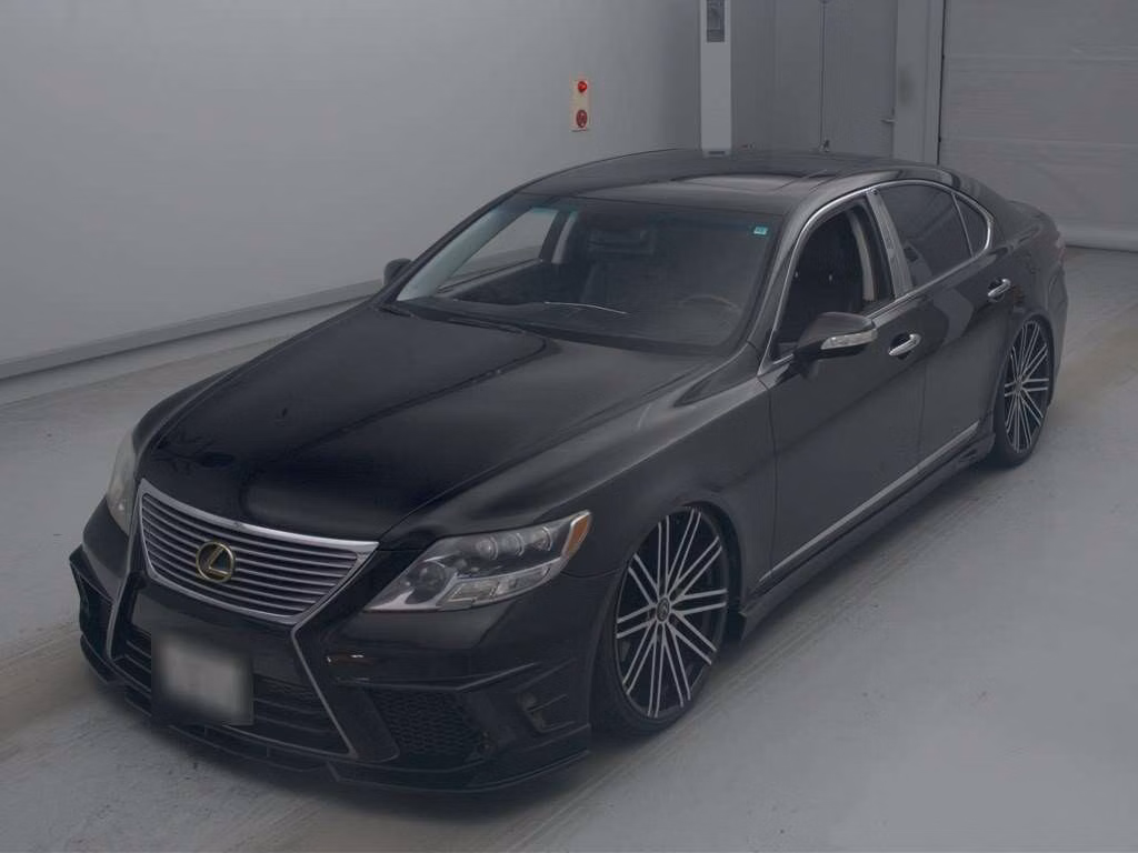 Lexus LS460