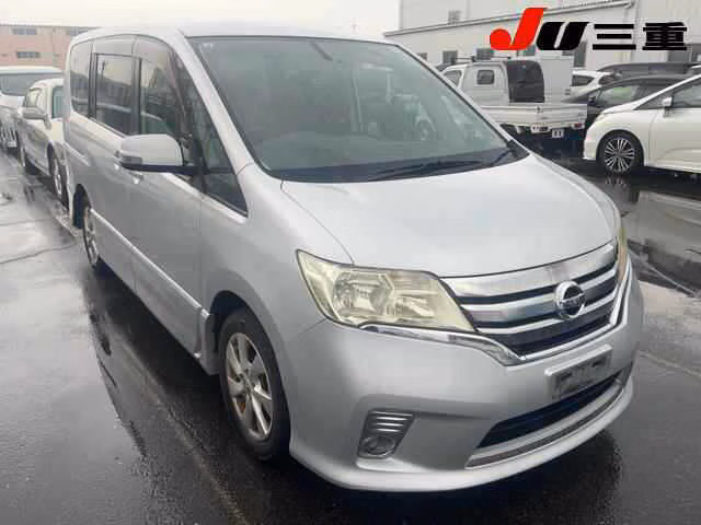 NISSAN SERENA