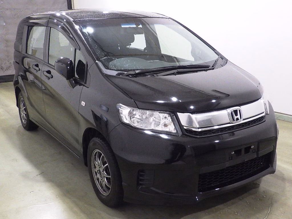 HONDA FREED SPIKE